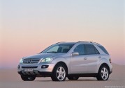 Mercedes-Benz ML 350 Mercedes-Benz ML 350